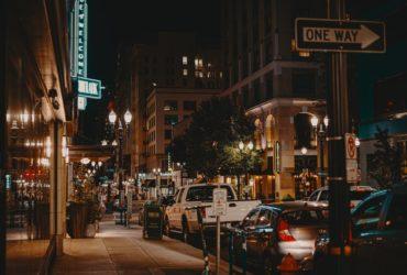 Importance of sustainable last-mile delivery options in building smart cities