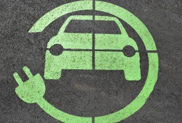 Walmart expanding EV fleet as F&B companies seek fulfillment edge